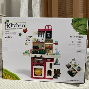 Kitchen interactive play set